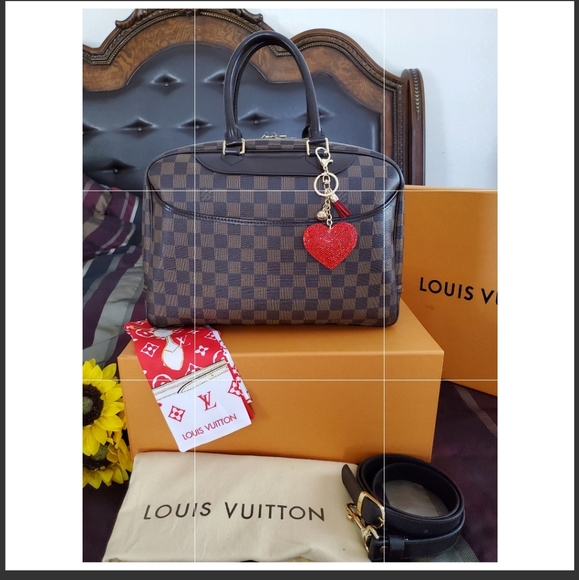 💕Louis Vuitton Deauville Damier Ebene💕 - Picture 3 of 10